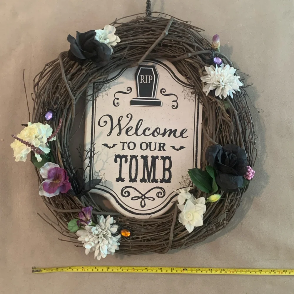 Spooky Halloween Wreath